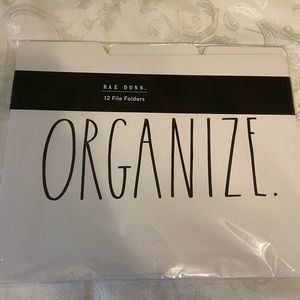 Rae done file folders 12 in the pack unopened